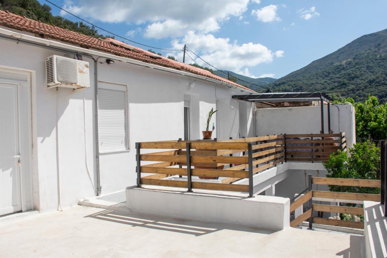 Casa Elafonisi Lägenhet Plokamianá Exteriör bild